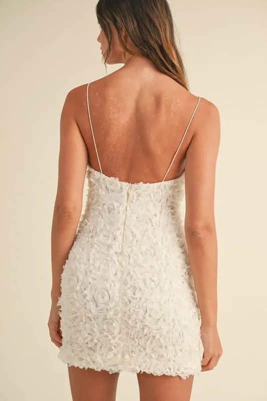 CREAM FLORAL TEXTURED MINI