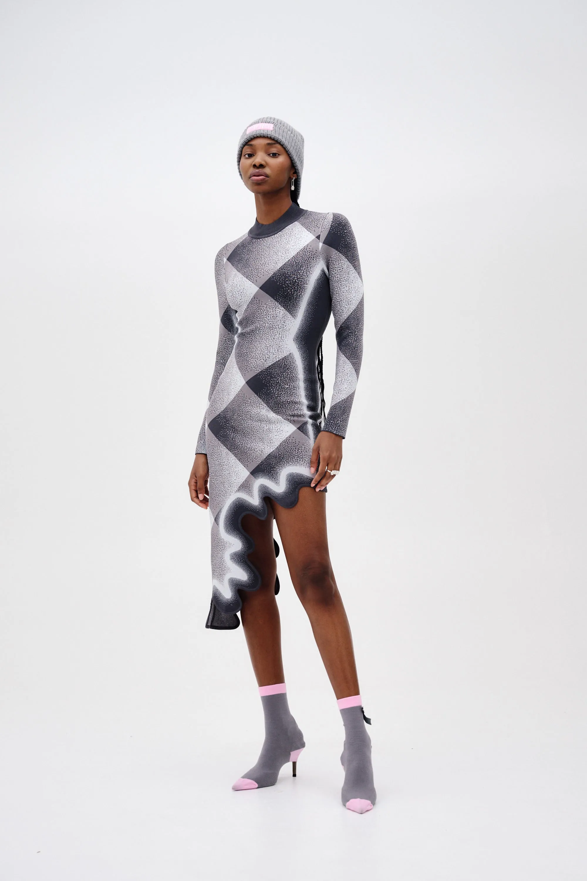 DOBBY LONG SLEEVE WAVY PLAID DRESS