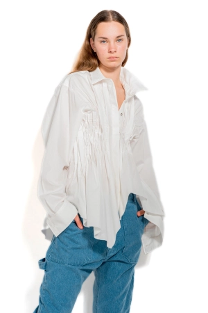 WHITE CINCHED PLEATED SHIRT